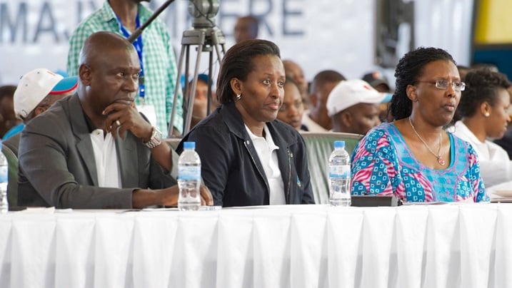 Madamu Jeanette Kagame nawe yari mu banyamuryango bitabiriye biro ya politikie ya FPR-Inkotanyi.