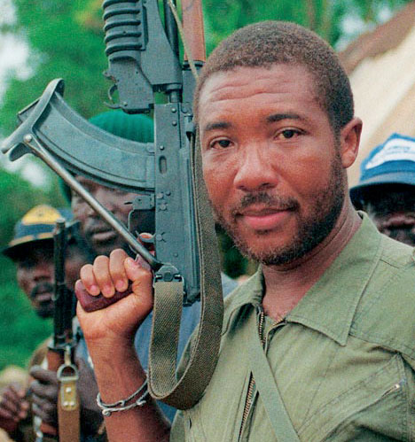 Charles Taylor nawe yabaye perezida nyuma y'intambara mu gihugu cye cya Liberia.