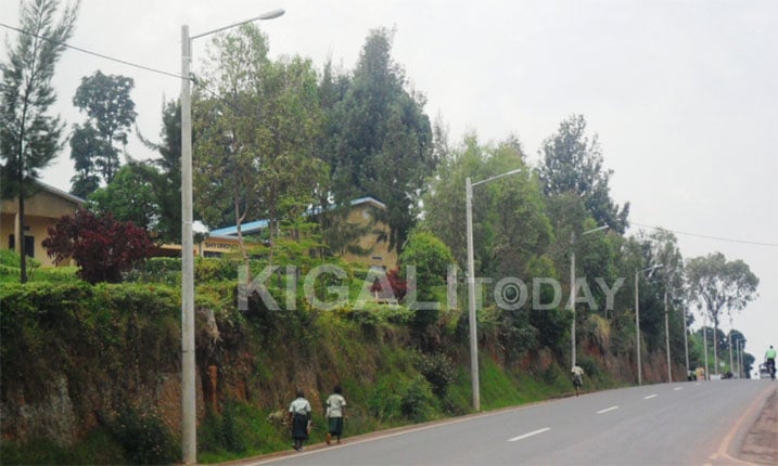 Amatara yo ku muhanda Kigali-Rubavu arara yaka ku buryo abantu bagenda nta kibazo.