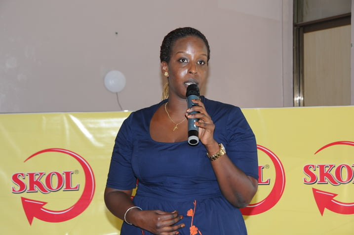 Cynthia Munyana wari uhagarariye Skol, imwe mu baterankunga b'Imena b'umukino w'amagare mu Rwanda