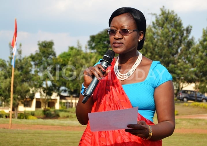 Monique Mukaruriza yavuze ko kugira ngo u Rwanda rugire agaciro bitazava ku muzungu.