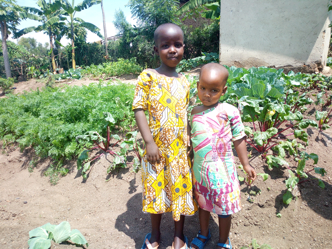 Abana ba Nyirambibi bafite ubuzima bwiza kubera akarima k'igikoni