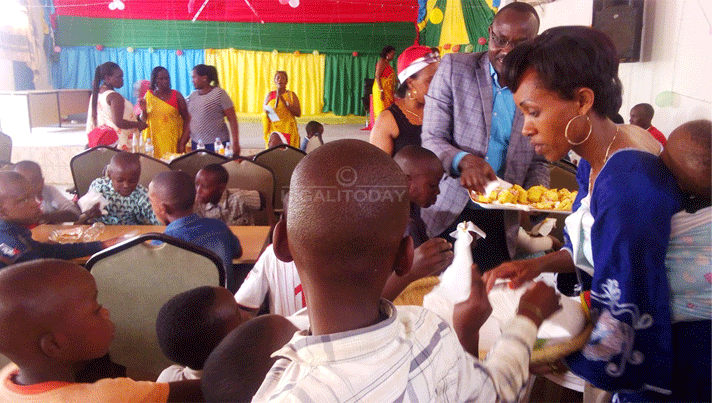 Iki gikorwa cyahuje abana bakomoka mu miryango itishoboye n'abakomoka mu yishoboye