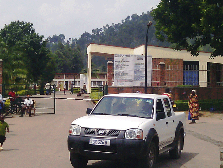 Umwenda w'abarwayi bavurwa bakagendana amavuriro batishyuye ngo utera ibindi bibazo birimo no kubura imiti.