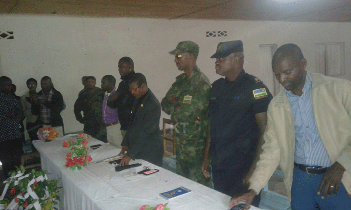 Abayobozi ba Nyamasheke basabye abitabiriye Itorero kuba urumuri rw'abaturanyi babo.