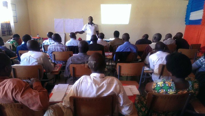 Abunzi baizezwa ko ibibazo bahura na byo mu kazi bizakemuka vuba.