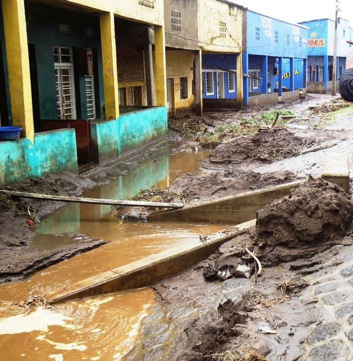 Akagezi ka Mutera abaturage bavuga ari ko kangiza umuhanda Musanze-Rubavu.