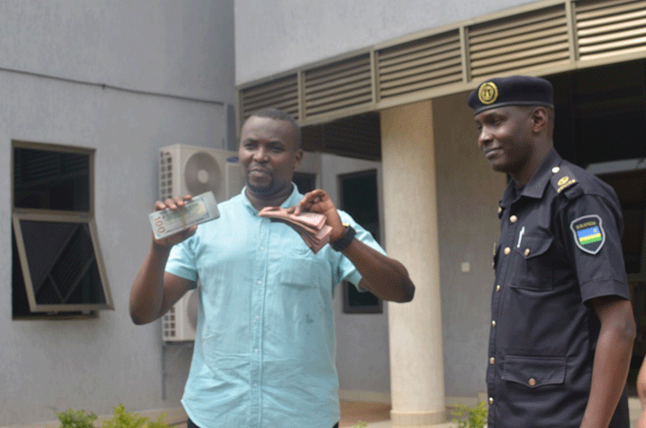 Davide asubizwa amafaranga ye yashimiye Polisi kuri icyo gikorwa