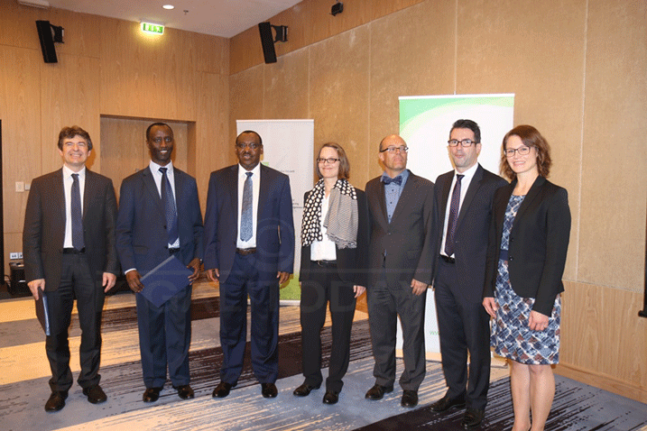 Nyuma y'Uyu muhango bafashe Ifoto y'Urwibutso 