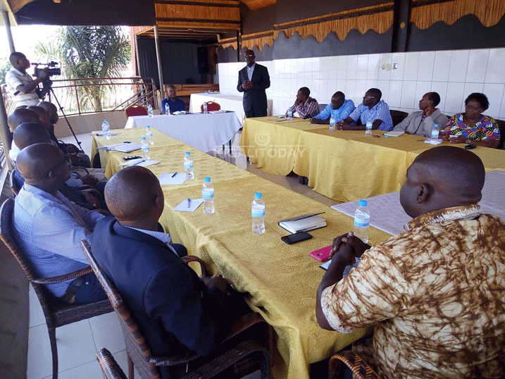 Aborozi b'ingurube bitabiriye iri huriro baritezeho ibisubizo by'ibibazo bahura nabyo buri munsi