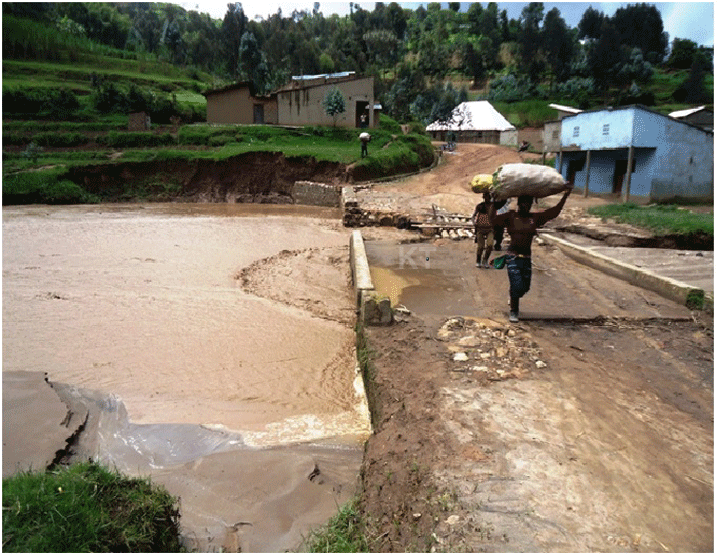 Ikiraro cya Basera hagati ya Rurembo na Jomba cyarangiritse cyane ku buryo abaturage basaba ko cyakorwa, ubuhahirane n'ubutwererane bugakomeza.