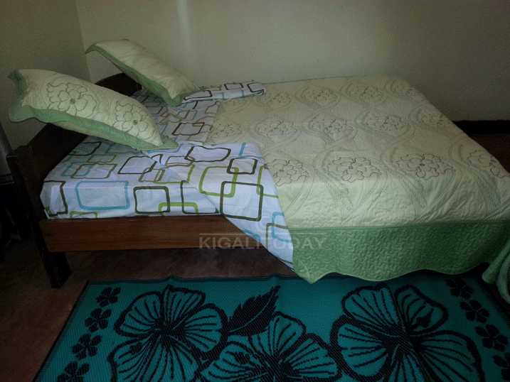 Inzu zatanzwe zirimo ibikoresho by'ibanze