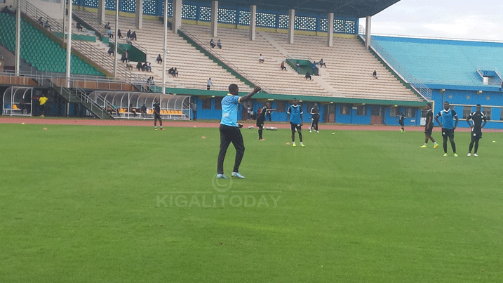 Jimmy Mulisa atanga inama ku bakinnyi