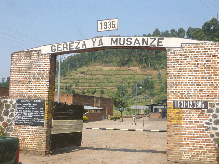 Iyi gereza yaratewe Inkotanyi zibohora imfungwa z'abasirikare bari bazifungiyemo bakomezanya urugamba