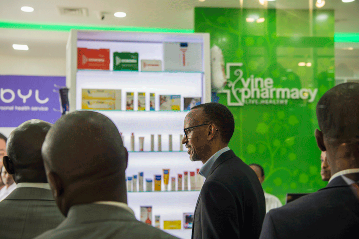 Perezida Kagame yasuye ibikorwa bitandukanye by'Ubucuruzi bikorerwa muri Kigali Heights