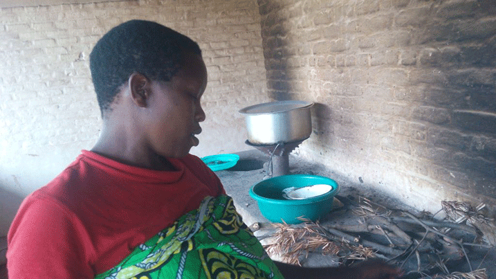 Rusizi ho bamwe mu baturage bemeza ko bafatwa bugwate iyo babuze ayo bishyura ibitaro abandi bakabihakana.