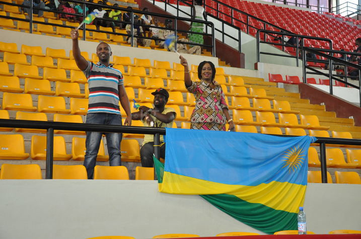 Bamwe mu banyarwanda baba muri Mali bari baje gushyigikira ikipe 