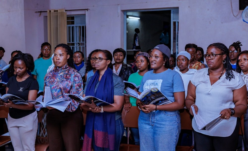 Abagize Korali Christus Regnat bageze kure imyiteguro ya nyuma