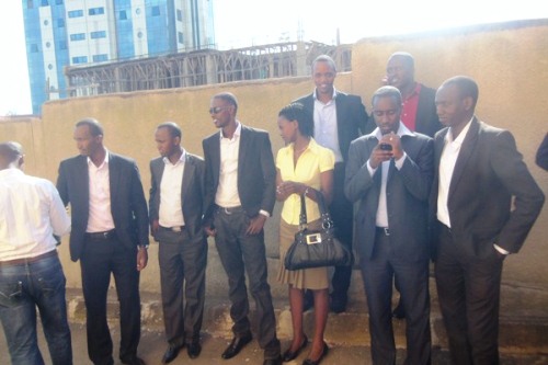 Bamwe mu basoje kaminuza bari bitabiriye uwo muhango.