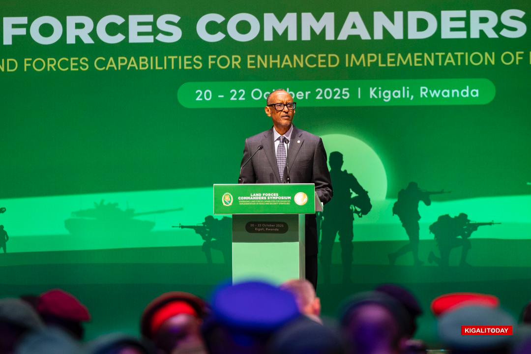 Perezida Kagame ubwo yatangizaga iyo nama