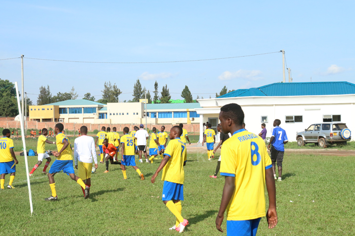 Aba bakinnyi batangiye imyitozo ku kibuga cy