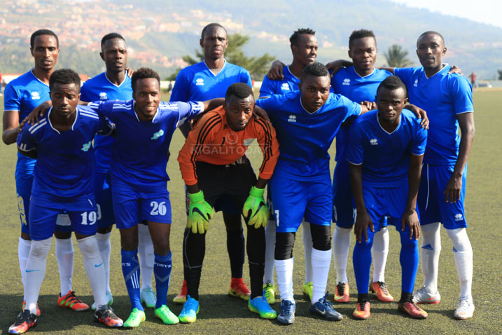 Ikipe ya Rayon Sports yabanje mu kibuga mu mukino wa gicuti