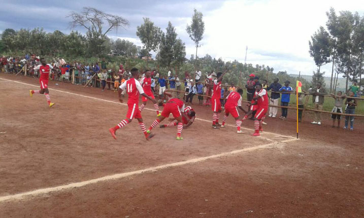 Ikipe ya Kirehe yishimira igitego cyatsinzwe na Kagabo Ismi ku munota wa 47