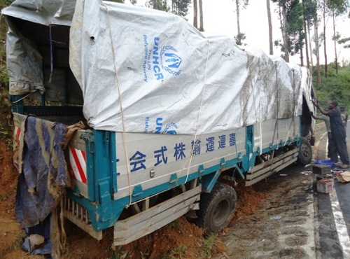 Imodoka yabuze feri izamuka isubira inyuma igonga umugunguzi (Photo: N. Leonard)