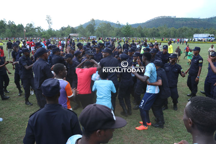 Byari ibyishimo kuri Police y'igihugu ...