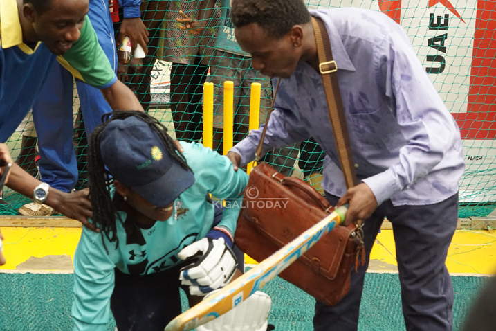 Akimara kuzuza amasaha 26 ..