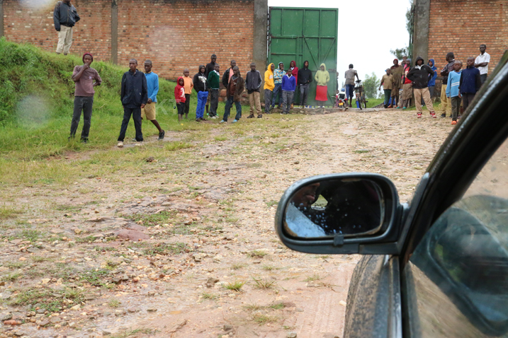 Abafana bamwe bahise bitahira,abandi bategereza ko amakipe ataha