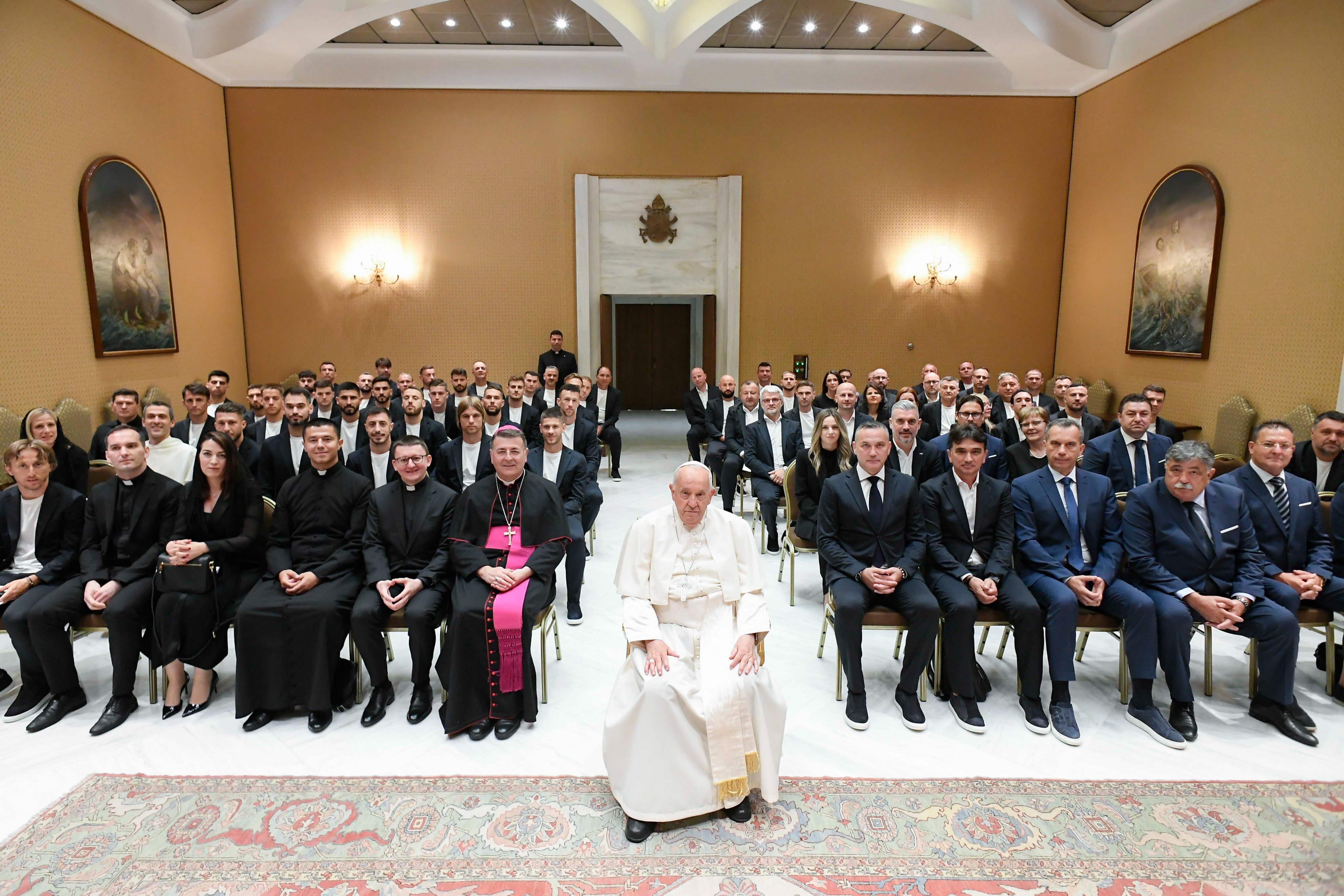 Ikipe y'igihugu ya Croatia i Vatican yakirwa na Papa Francis mbere yo gukina #Euro2024