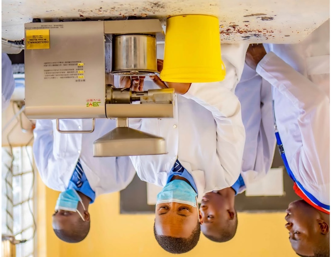 Abanyeshuri berekana ibyo bakora