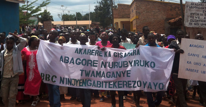 Abatuye akarere ka Gisagara bavuga ko nta muntu ushobora gusubiza abanyarwanda inyuma barebera.