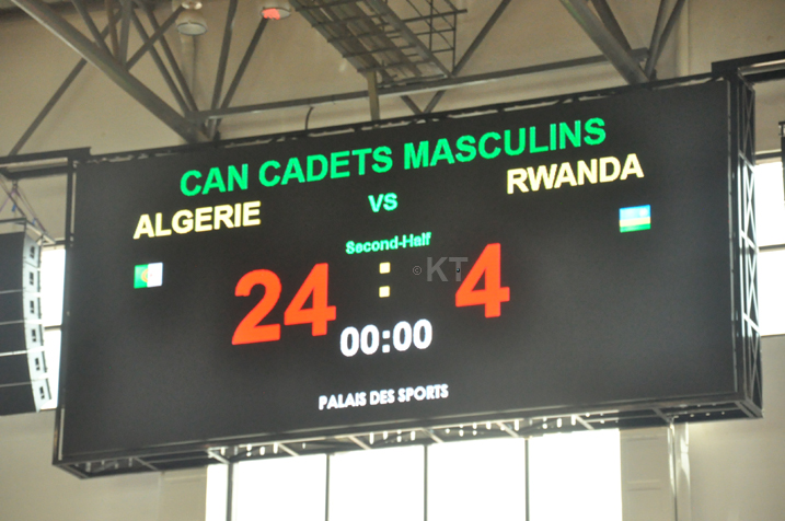 Igice cya mbere cyarangiye Algeria iyoboye ku bitego 24-4 