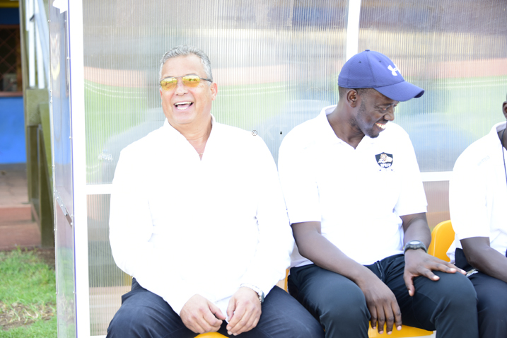 Nizar Khanfir umutoza mukuru wa APR Fc na Rubona Emmanuel umwungirije,mbere y'umukino icyizere cyari gihari 