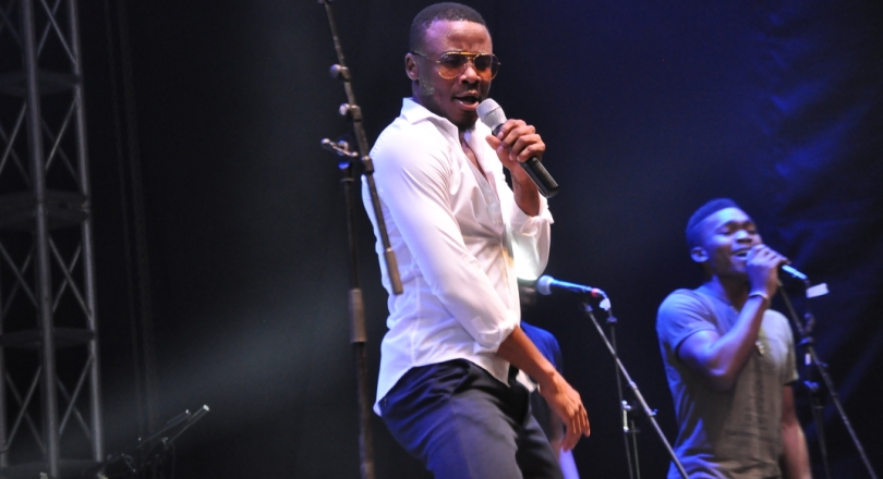 Ali Kiba ni umwe mu bahanzi basusurukije icyo gitaramo 