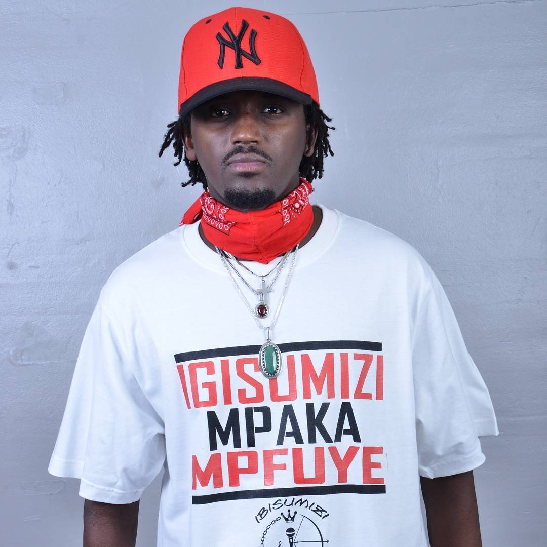 Riderman ntiyemeranya n'abavuga ko abaraperi ubwabo ari bo batuma injyana ya Hip Hop isubira inyuma