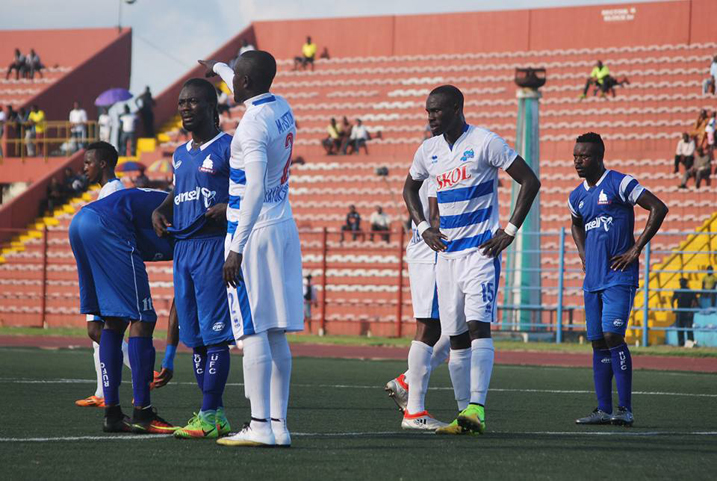 Guhagarara nabi kwa ba myugariro ngo biri mu byatumye Rayon Sports itsindwa ibitego bibiri