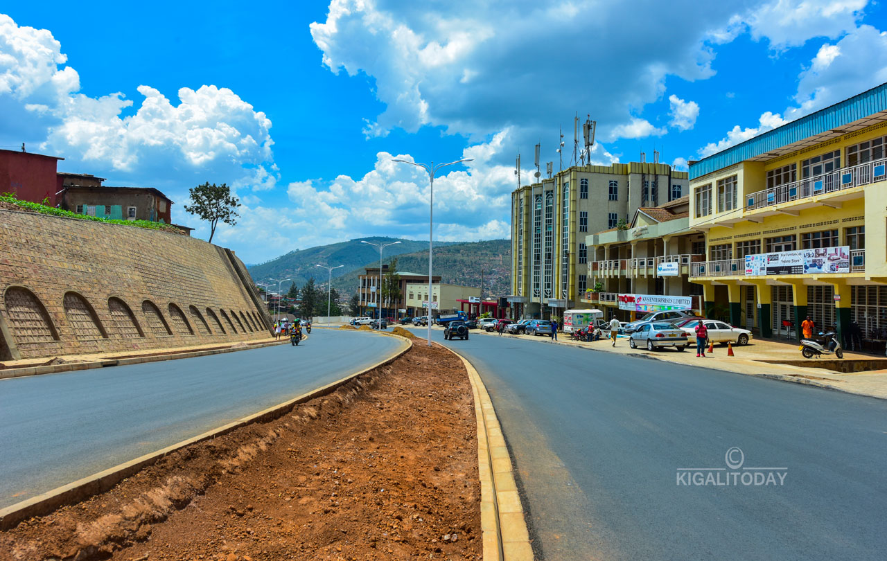 Hagati y'imihanda yombi hazaterwa ubusitani