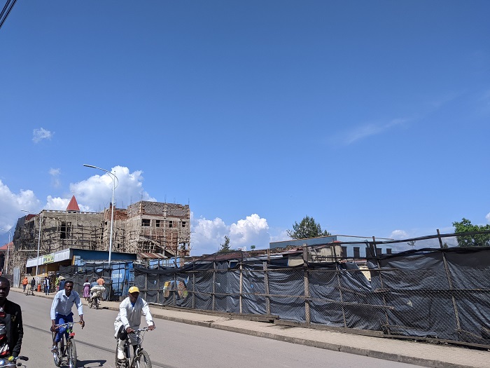 Hari gutekerezwa uko ibibanza byatinze kubakwa byatunganywa hagashyirwamo ubusitani cyangwa Parikingi 