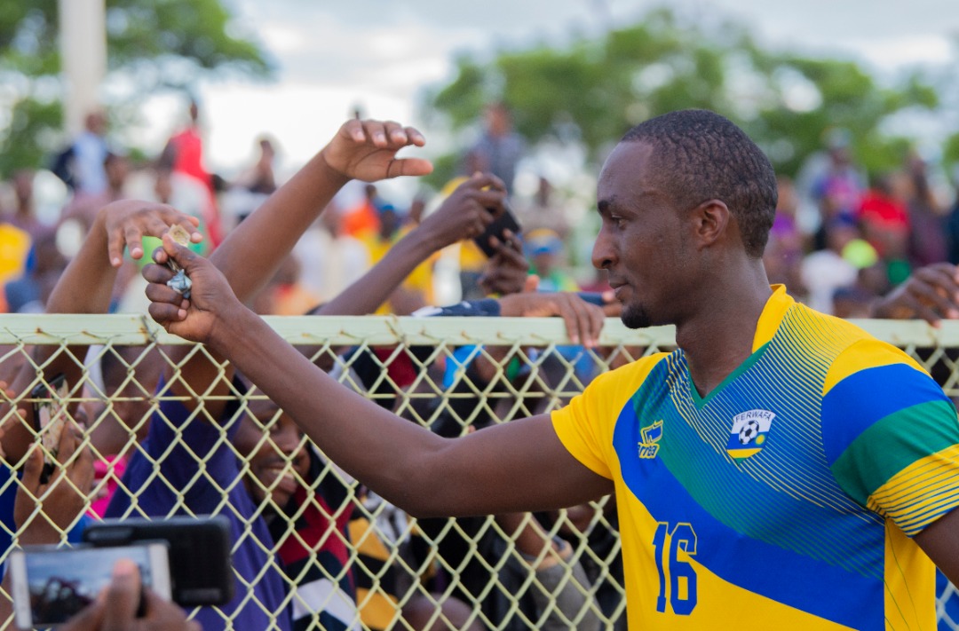 Sugira Ernest yatangaje ko ibyo yavuze yabitewe n