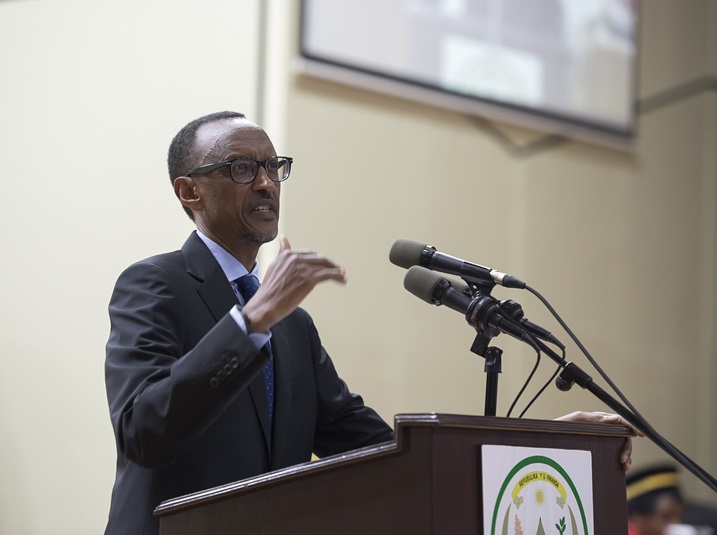Perezida Kagame yabwiye abayobozi ko igihe cy