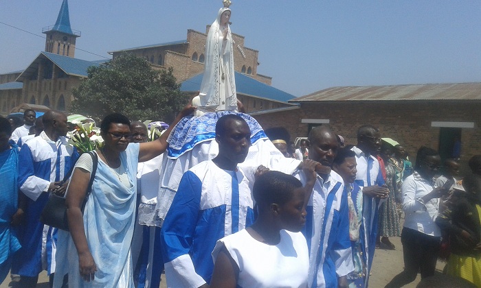 Batambagije ishusho ya Bikiramariya