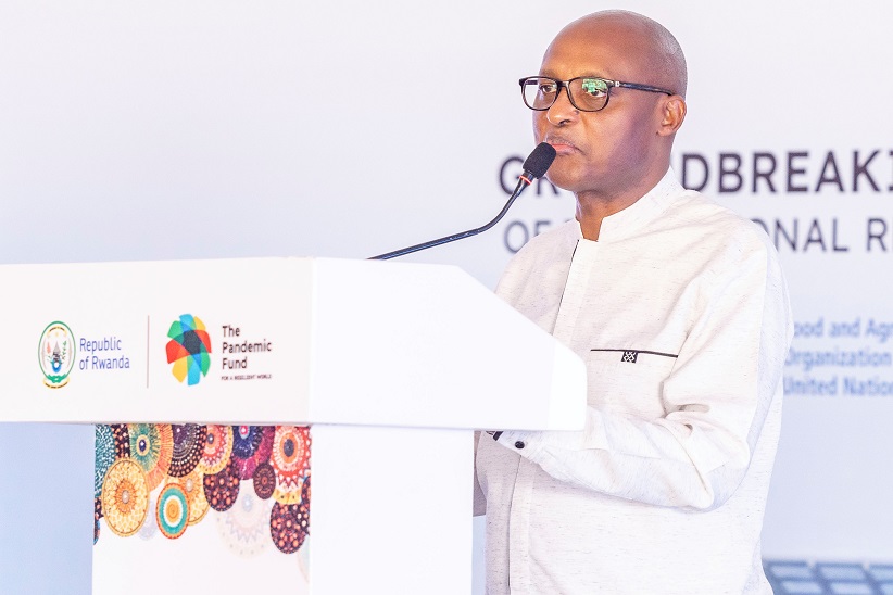 Minisitiri w'Ubuhinzi n'Ubworozi, Dr. Mark Cyubahiro Bagabe\