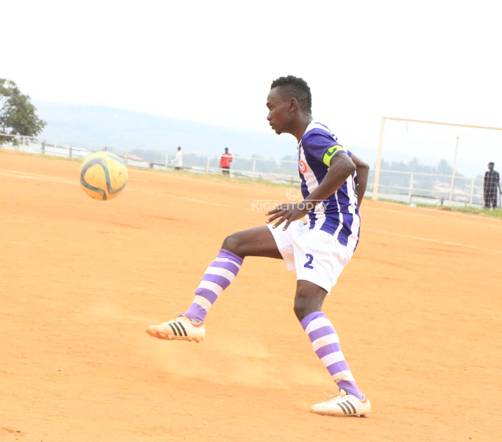 Serumogo Ally Kapiteni wa Sunrise, umwe mu bakinnyi bahagaze neza muri iyi minsi