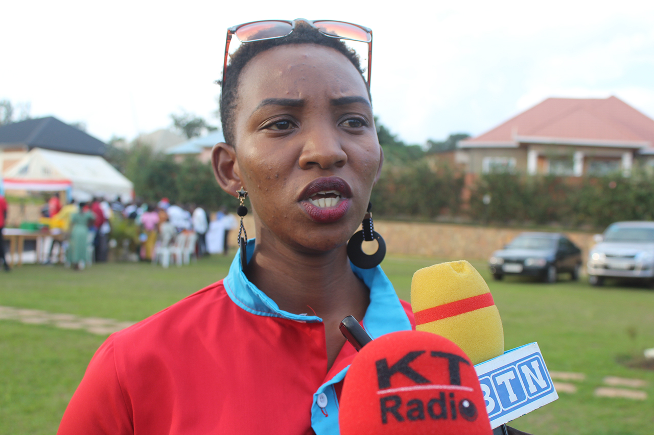 Dusangumuhire Sandrine avuga ko bahugira mu bibateza imbere bigatuma batijandika mu biyobyabwenge 