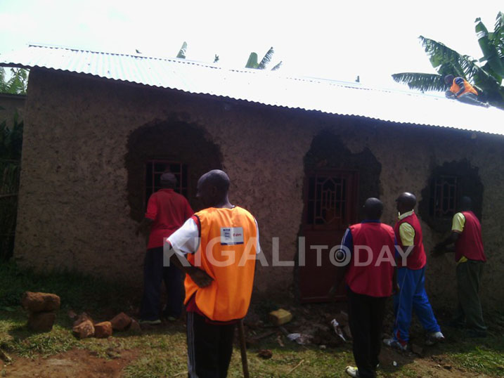 Inzugi z'ibiti zasimbujwe iz'ibyuma