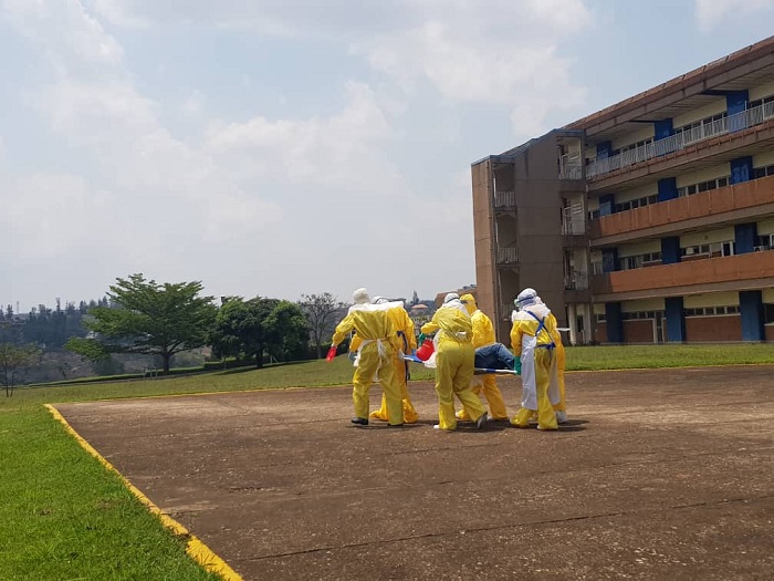 Aba ni abaganga byatwaye umurwayi mu kato