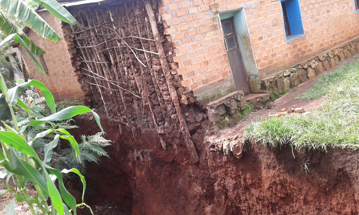 Uko amwe mu mazu atangiye kwangirika